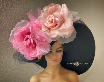 Sombrero Kentucky Derby, sombrero de ala grande negro de té alto, sombrero nupcial de flor rosa caliente, sombrero de Pascua, sombrero del día de apertura Big Del Mar, sombrero Royal Ascot