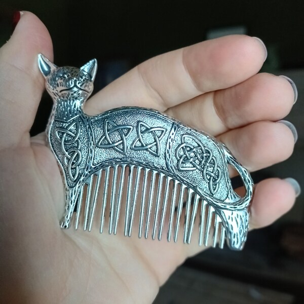 Medieval Cat Decorative Hair Comb