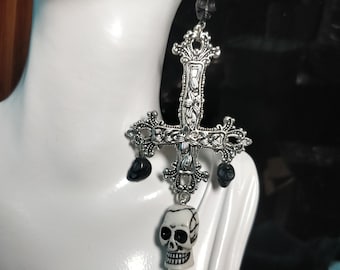 Boucles d'oreilles crucifix tête de mort