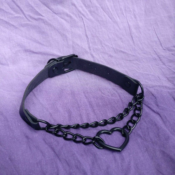 Heart Chain Choker