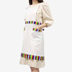 Korean Traditional Saekdong Apron – White Hanbok-Inspired Adjustable Kitchen Apron with Rainbow Trim