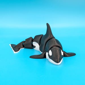Orca miniature flexible figurine