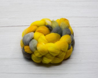 BFL Wool Roving - Handdyed - 4 oz