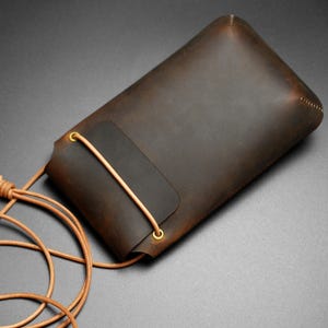 Handmade Personalized Leather Phone Bag, Handmade Personalized Leather Crossbody Phone Bag, Crossbody phone purse, Leather phone crossbody