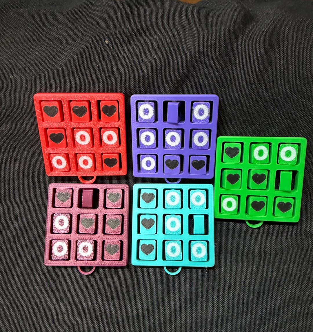 Toe Token Keychains 3D Printed Tic Tac Toe Keychain | Heart & O Pocket Game, Party Favors ...