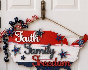 Dörrhängare i form av USA-formad patriotisk dekoration, Faith Family Freedom, dörrhängare för fjärde juli