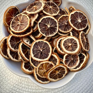 Gourmet Dried Lemon Slices.All-Natural, Air-Dried, Elegant – No Additives, Just Pure Citrus for Tea, Cocktails , Healthy Snacking