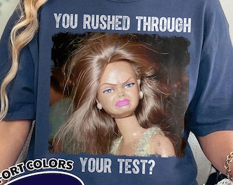 Camiseta de profesor para el día del examen, camiseta con colores cómodos para las pruebas estatales, camiseta del equipo docente de la semana del examen final del coordinador de exámenes, meme divertido de muñeca retro