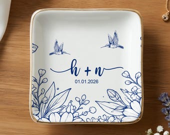 Plato personalizado para anillos de compromiso con cerradura, bandeja personalizada para anillos de boda, plato con iniciales y fecha, regalos para despedida de soltera, regalos para ella.