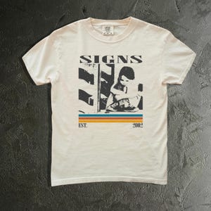 Signs Movie Shirt, Film Shirt, Comfort Colors Shirt, Signs T-Shirt, Vintage Movie T-Shirt, Retro Shirt, Classic T-Shirt, Gift for him