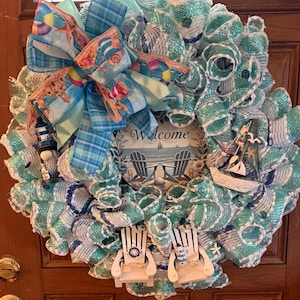 Welcome Beach Wreath with lighthouse