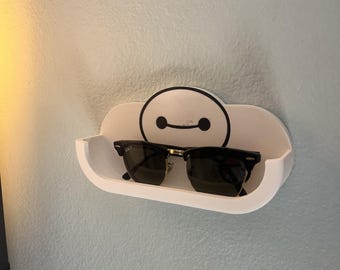Wall mounted glasses holder (Robot)