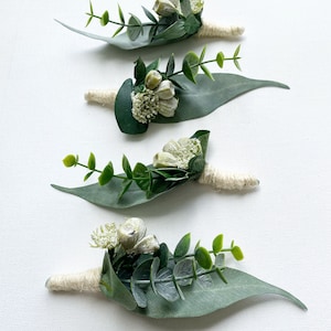 Ojal de nuez de eucalipto/ojal de hoja de eucalipto/ojal de hoja verde/ojal de eucalipto/boutonniere de eucalipto artificial/blanco/salvia