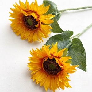 Large sunflower/hippy/golden sunflower/70's flower kitchen/retro/yellow sunflower/happy flower/silk sunflower/kitchen sunflower/sunflower