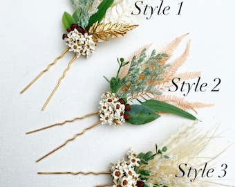 Dried Flower Whimsical WildFlower white green gold  Bride Wedding Hair Comb, Hair Pin, Hair Accessory, Preserved Flower, Daisy, everlasting