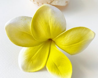 Yellow white Plumeria hair flower/hair flower/frangipani hair flower/hawaiian/party hair flower/hair accessory/summer/hair flower/plumeria