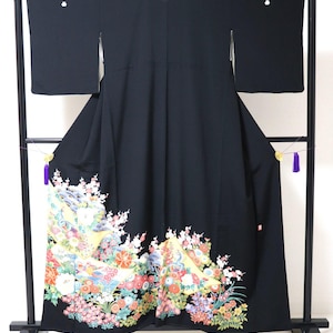 Vintage Japanese silk kimono robe Kuro-Tomesode