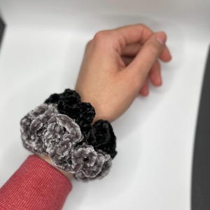 Crochet Scrunchies || Crochet Hair Ties || Crochet Hair Accessories