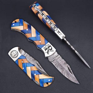 Handmade Damascus Folding Knife | Compact Pocket Knife with Wood Handle | Personalized Knife for Dad, Groomsmen, or Collector | Gift for Him