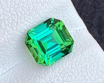 Bläulich-grüner Turmalin Edelstein: 1.65 Karat im Asscher Cut, afghanischer Herkunft