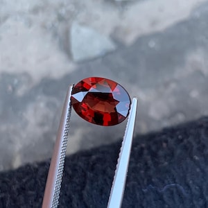 2.00 Carat Burma Red Spinel Stone - Oval Cut Gemstone