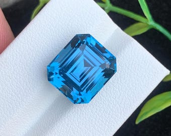 16.02 Carats London Blue Topaz Gemstone from Africa, Emerald Shape with Certificate