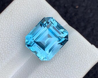 10 Carat Swiss Blue Topaz Gemstone: Cushion Cut, Loose Blue Stone