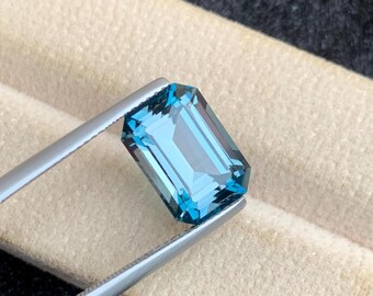 7.45 Carats Loose London Blue Topaz Gemstone with Emerald Cut from Africa