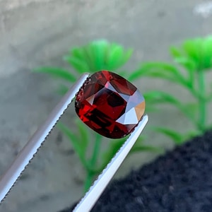 2.20 Carats Natural Red Spinel, Burma Red Spinel Stone - Oval Shape 8.27x7.48x4.73 MM Red Spinel Jewelry, Red Spinel Ring