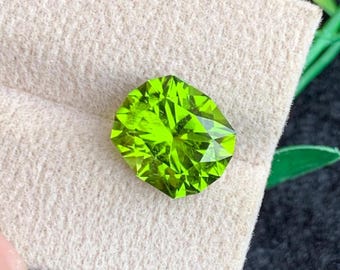 5.00 Carats Rear Green Peridot Gemstone with Fancy Shape from Pakistan