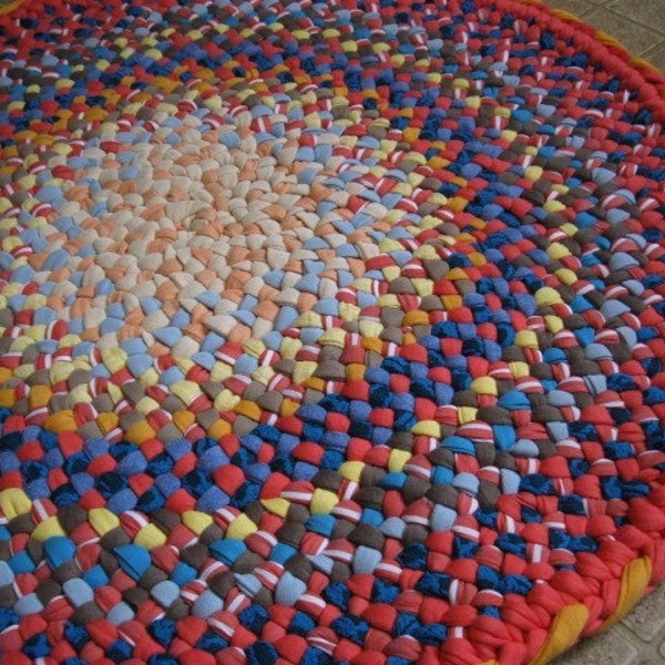 Peach, Iceberg Blue Round Braided Rug from recycled cotton