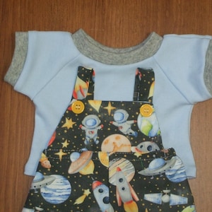 NOVO Conjunto de Macacão com Camiseta e Babador para Boneco Cabbage Patch Kids Menino de 40 cm com Tema de Astronauta no Espaço Sideral