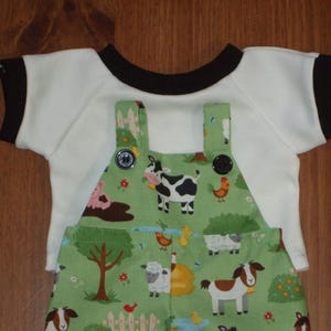 NEU Für Cabbage Patch KIds Jungen Puppenkleidung 16 "Farm Latzhose mit Kühen, Pferden, Schweinen, Hühner, Frösche mit T-Shirt