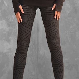Leggings imprimés Pantalon de yoga en coton biologique Vêtements pour brûleurs alternatifs Collants avant-gardistes Steampunk Festival Vêtements de sport OFFRANDES Noir