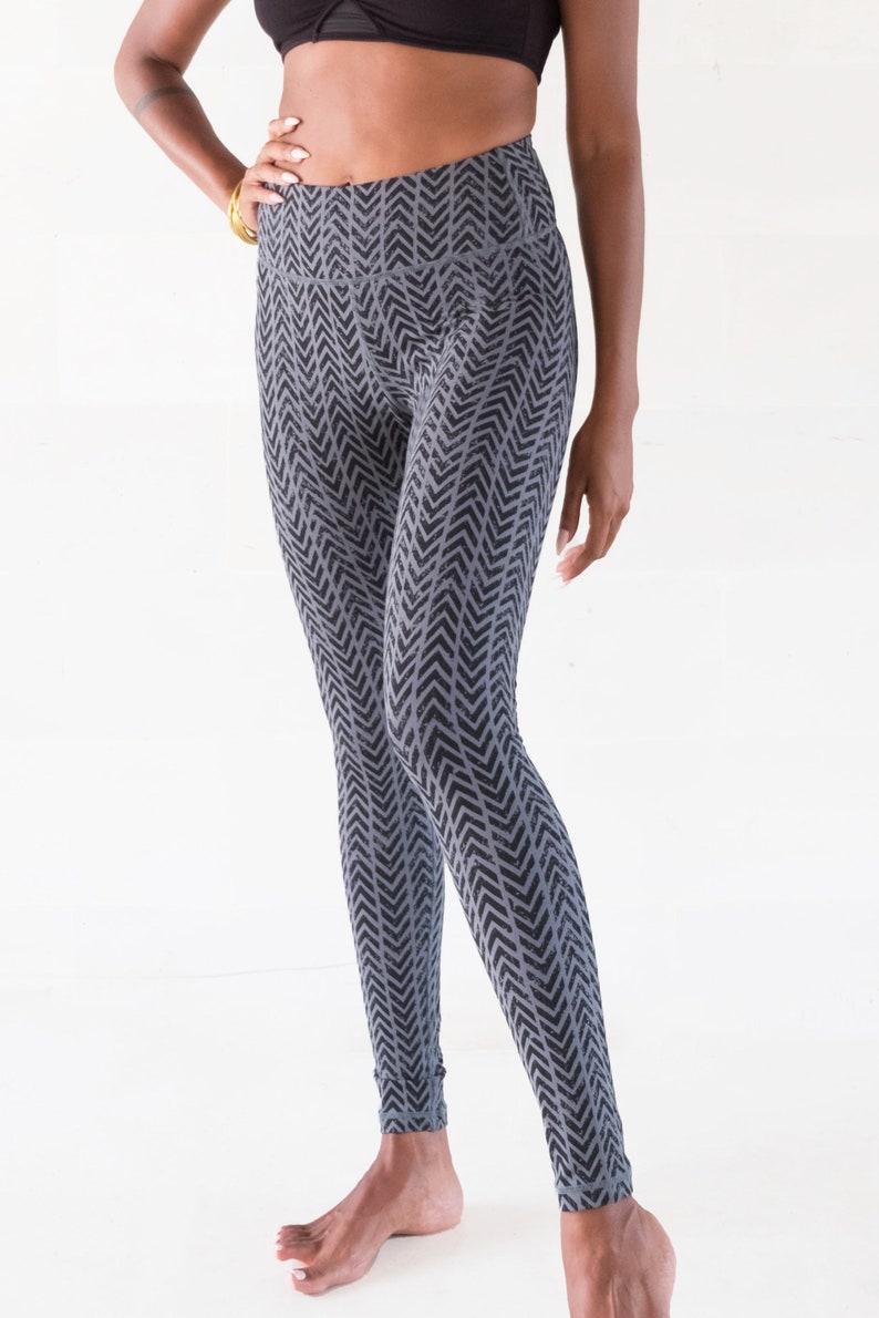 Printed Leggings Thick and stretchy Organic Cotton Boho Yoga Pants Pilates Activewear OFFRANDES Gray