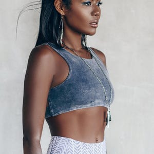 Crop top bralette met veters | Stonewashed biologisch katoen | Yogafestival-sporttop voor dames afbeelding 3