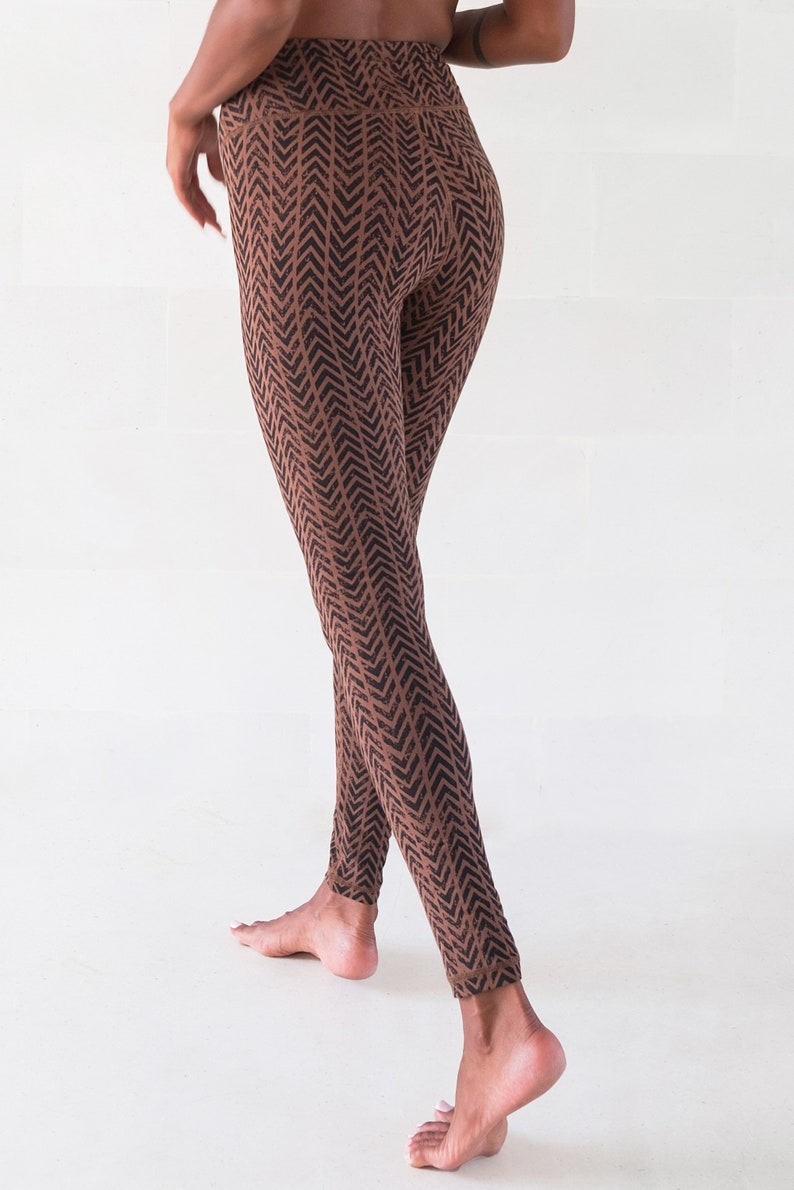 Leggings imprimés en coton biologique Pantalon marron taille haute Vêtements de sport Vêtements de festival Bohème OFFRANDES image 6