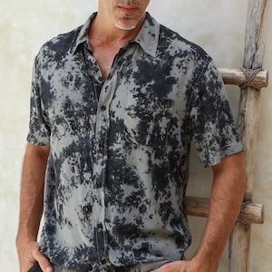 Men's Rayon Tie-Dye Button-Down Shirt: Short Sleeve Summer Style