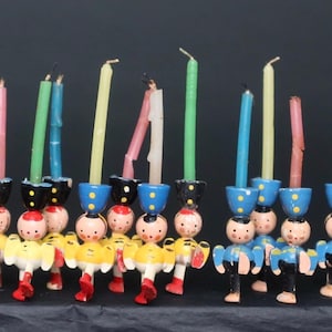 Conjunto de 11 peças de castiçais de madeira vintage - Figuras - Pintados à mão - Inclui 29 velas coloridas