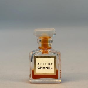 Frasco de perfume vintage en miniatura - Chanel Allure -
