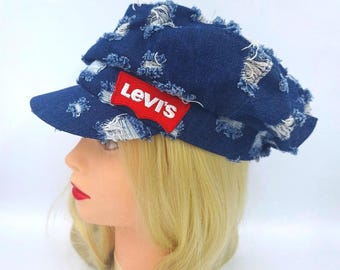 Upcycled Levi's Schiebermütze aus Jeansstoff One-size-fits-all Hut Recycled Distressed Denim Hut Ausgefranste Jeansmütze Vintage Levi Boho Street Fashion Hut