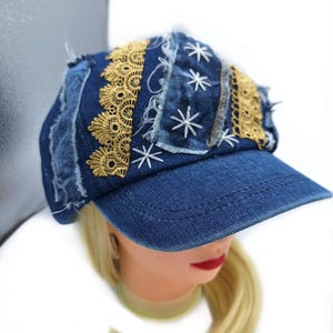 Berretto Newsboy in denim patchwork fatto a mano 22,4" - 23,23" (57-59 cm) Berretto Newsboy in jeans Levi's riciclati Cappello alla moda unico fatto a mano con patchwork