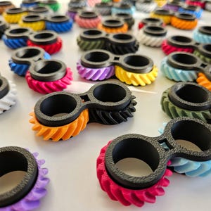 Fidget Gear Wheels: Stress Relief with a Spin! Creative gift Fun and functional Tactile feedback Relaxation toy Portable Stress relief Focus