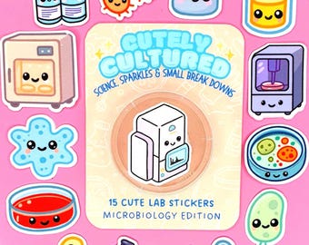 Può includere: Una collezione di 15 adesivi a tema laboratorio con simpatiche attrezzature da laboratorio e microrganismi antropomorfi. La carta centrale mostra il testo CUTELY CULTURED SCIENCE, SPARKLES & SMALL BREAK DOWNS e 15 CUTE LAB STICKERS MICROBIOLOGY EDITION.