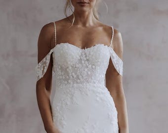 Moderne trouwjurk van tule, trouwjurk met off-shoulder mouwen, bruidsjurk met hartvormige halslijn, getailleerde bruidsjurk, bruidsjurk zonder been