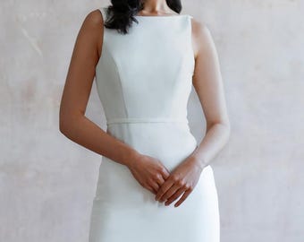 Moderne trouwjurk | Satijnen trouwjurk | Trouwjurk met blote schouders | Trouwjurk korset | Mouwloze satijnen trouwjurk