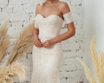 Moderne trouwjurk | Satijnen trouwjurk | Trouwjurk met blote schouders | Trouwjurk korset | Mouwloze satijnen trouwjurk