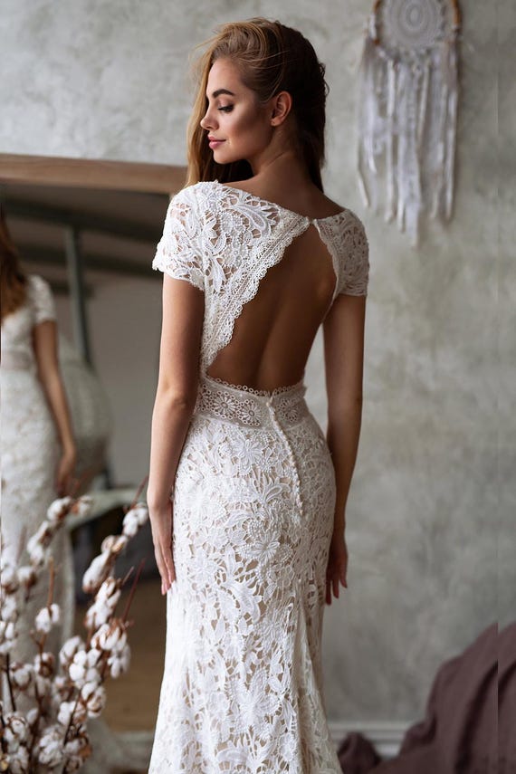 lace wedding dress cap sleeves open back White Cap Sleeves Scoop Neck Open Back Lace Beach Wedding Dresses, MW199