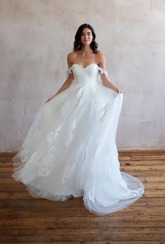 Bohemian Wedding Gown, Lace Ballgown Wedding Dress, Sweetheart Neckline Wedding Dress, A-Line Wedding Dress, Tulle Skirt Wedding Dress