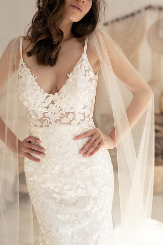 chinese dress ladies Feel beautiful in this elegant, trumpet silhouette, wedding dress. GL3   Zandy's Boutique